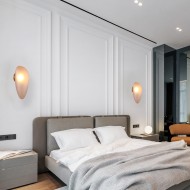 Настенный светильник из гальки