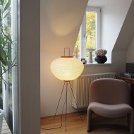 Akari 10A Floor Lamp