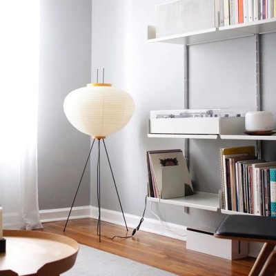 Akari 10A Floor Lamp