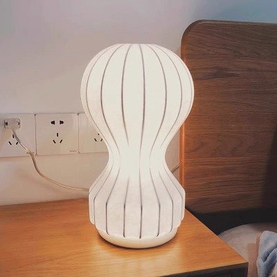 Gatto Table Lamp