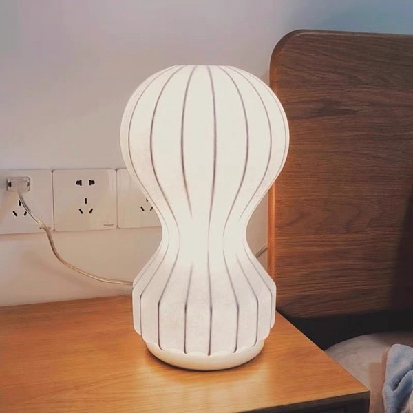 Gatto Table Lamp