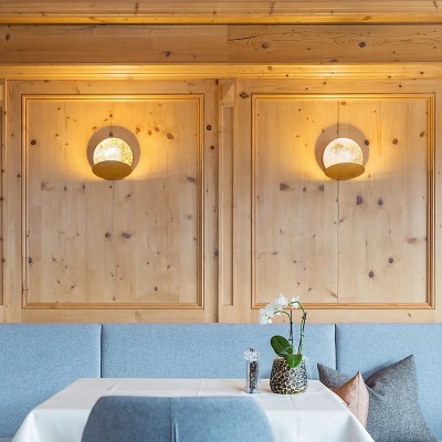 Настенный светильник Ледерам