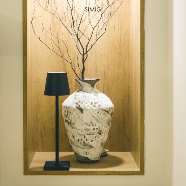 Poldina LED Table Lamp