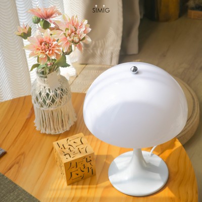 Panthella Table Lamp