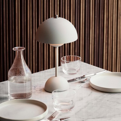 Macaroon Bud Portable Table Lamp