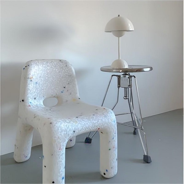 Macaroon Bud Portable Table Lamp