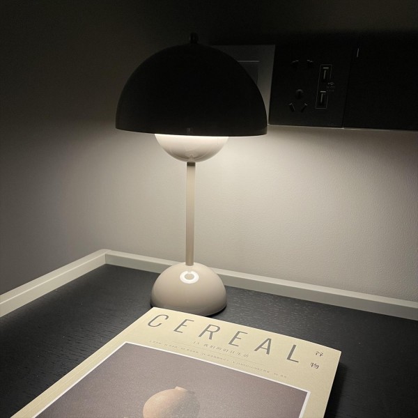 Macaroon Bud Portable Table Lamp