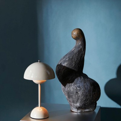 Macaroon Bud Portable Table Lamp