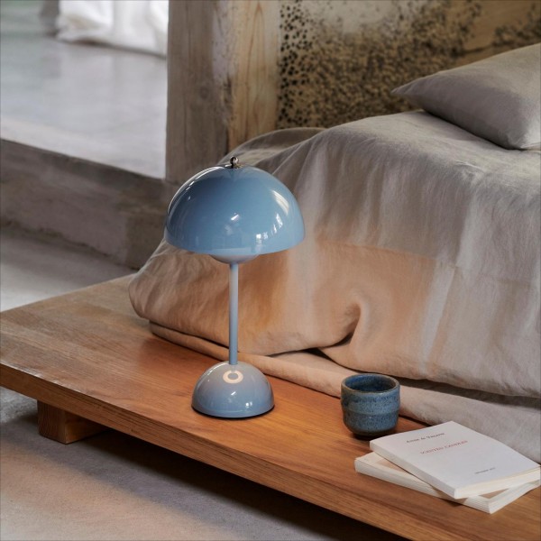 Macaroon Bud Portable Table Lamp