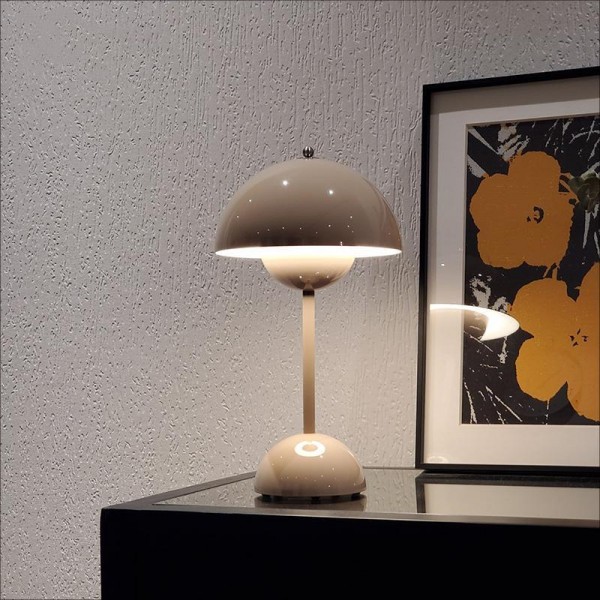 Macaroon Bud Portable Table Lamp