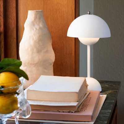 Macaroon Bud Portable Table Lamp