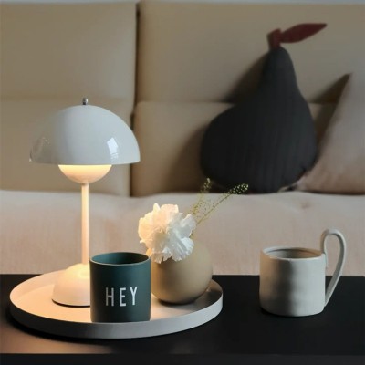 Macaroon Bud Portable Table Lamp