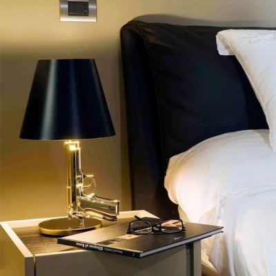 Оружие - Настольная лампа для пистолета