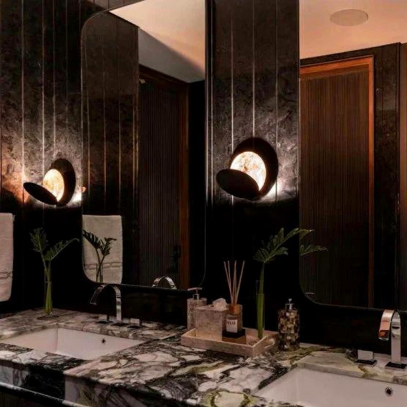 Настенный светильник Ледерам