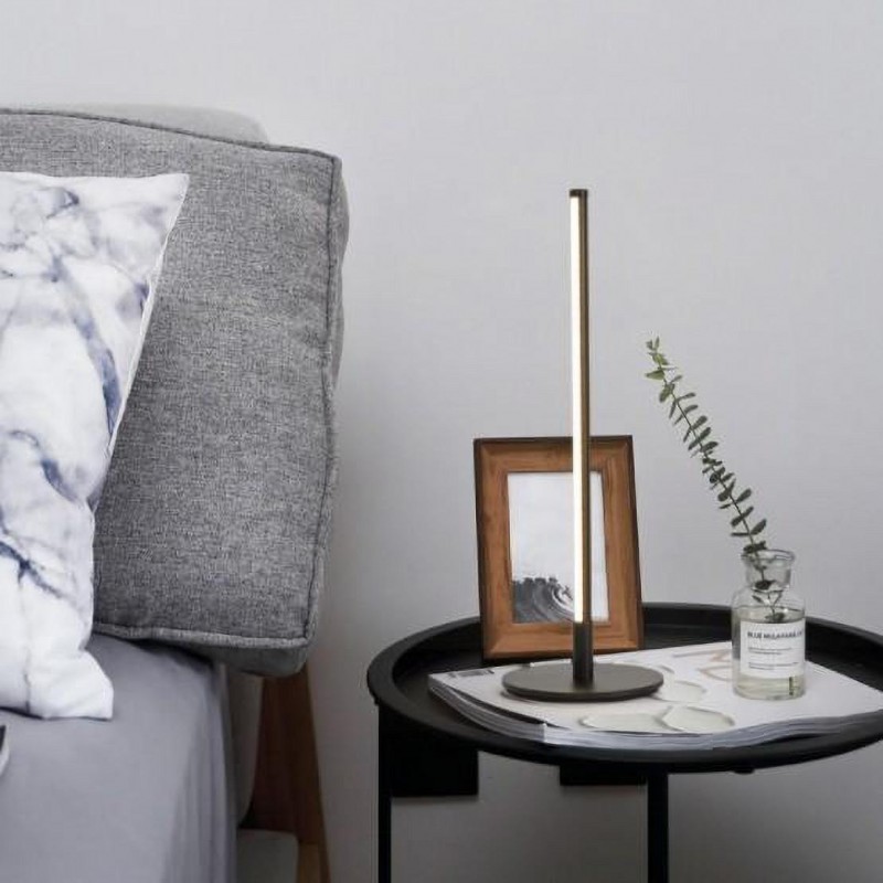 Linear LED Table Lamp