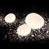 Настольная лампа из гальки