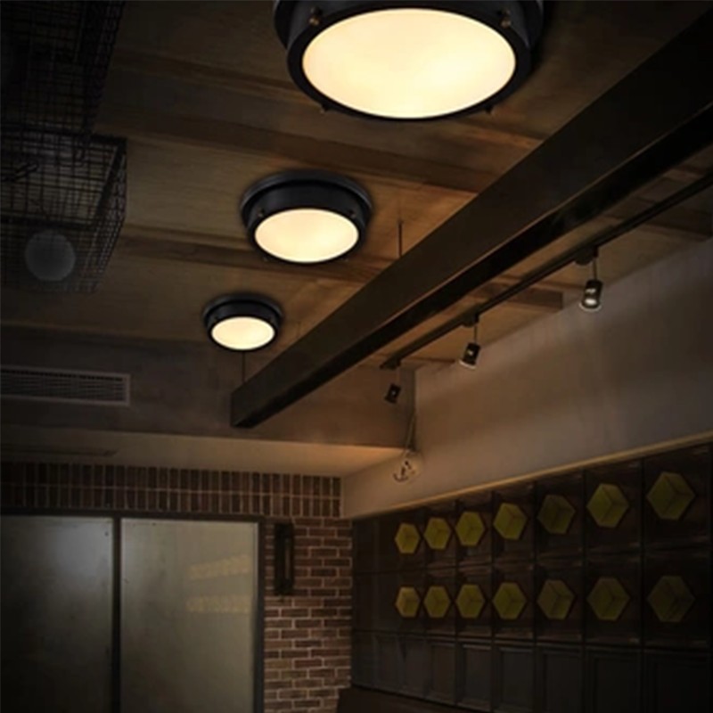 Потолочный светильник в стиле БУНКЕР