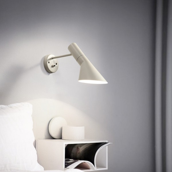 AJ Wall Lamp