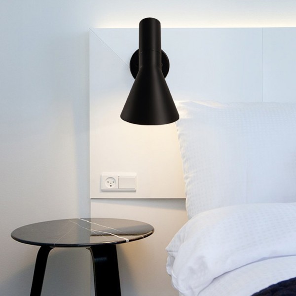AJ Wall Lamp