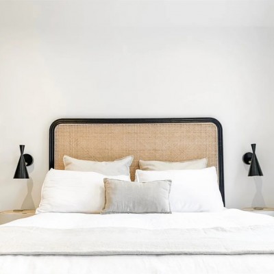 Ударная настенная лампа