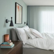 Ударная настенная лампа